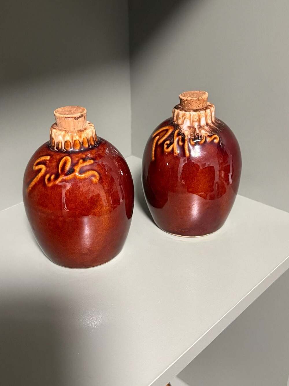 Hull Brown Drip Salt And Pepper Shaker Set USA